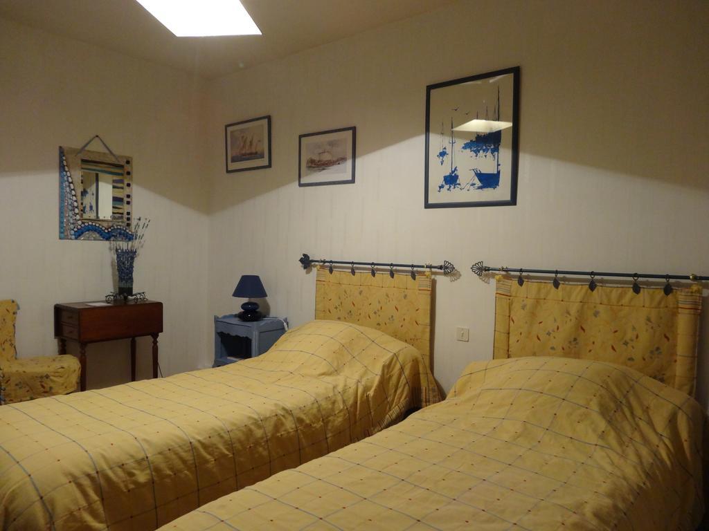 Maison Artigouha Bed and Breakfast Loubieng Habitación foto